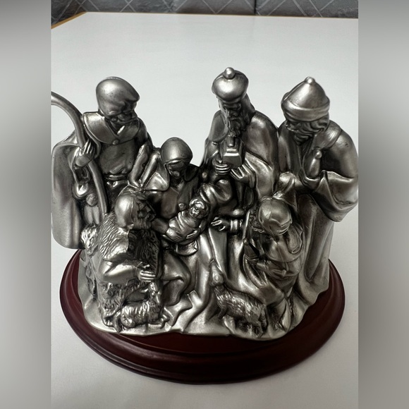 Pewter Nativity Set One piece - Picture 4 of 4